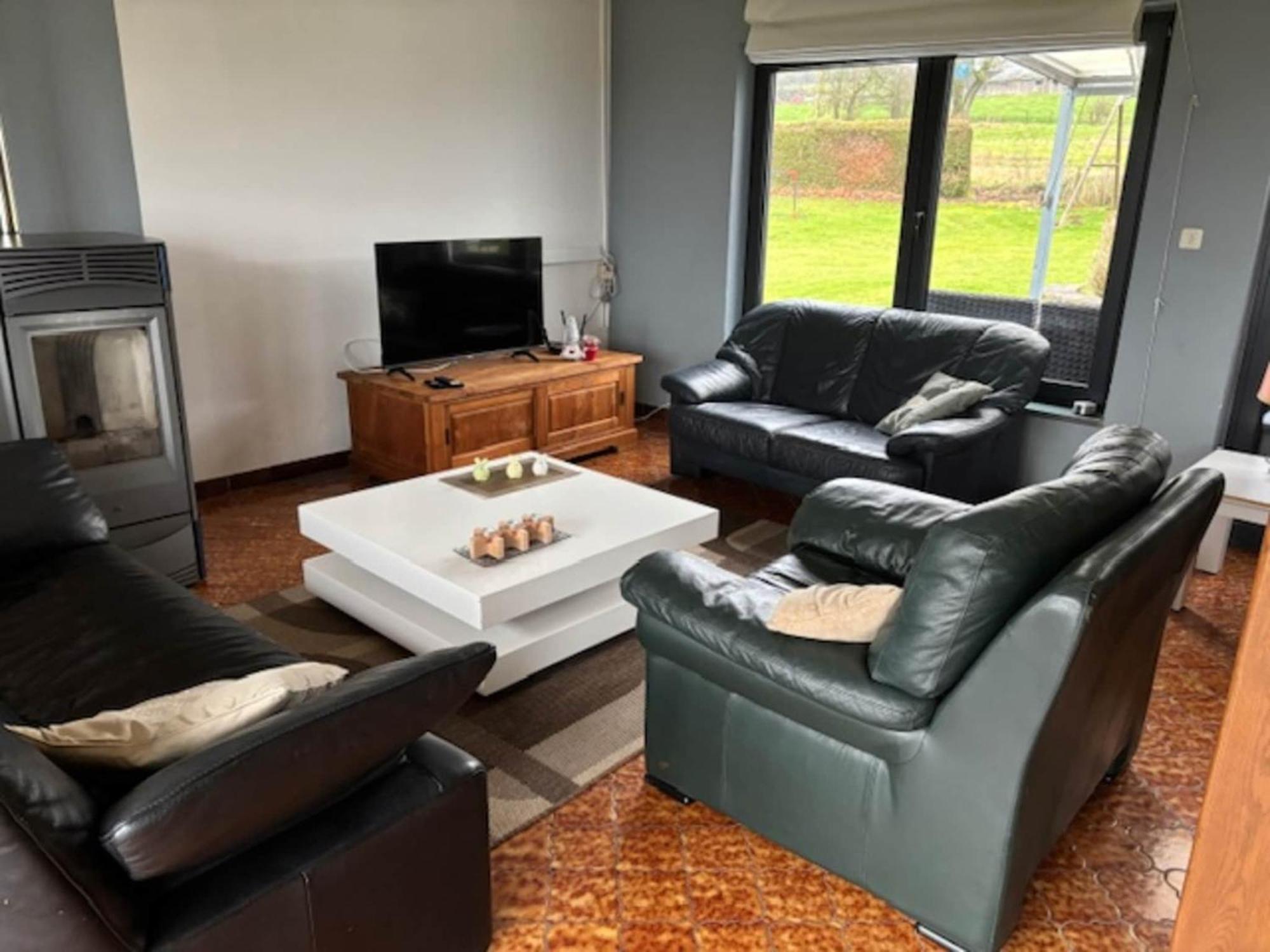 Sophisticated Holiday Home In Lierneux Near Forest Luaran gambar